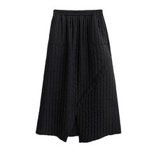 Load image into Gallery viewer, French Retro Black High Waist Thick Skirt
