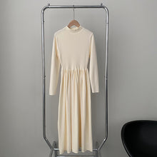 Load image into Gallery viewer, Autumn and Winter Inner Knitted A-line Dress
