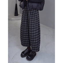 Load image into Gallery viewer, Retro Thickened Plaid Casual Pants
