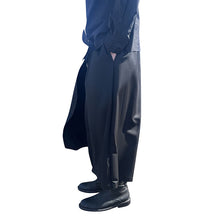 Load image into Gallery viewer, Dark Slit Loose Hakama
