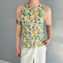 Load image into Gallery viewer, Floral Slim-fit Crew Neck Knitted Vest
