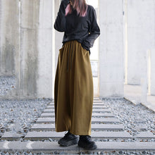 Load image into Gallery viewer, Corduroy Loose High Waist Pants
