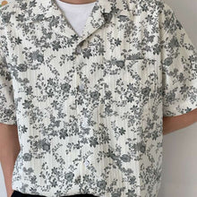 Load image into Gallery viewer, Floral Casual Loose Short-sleeved Shirt
