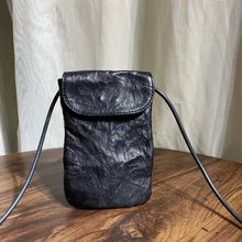 Load image into Gallery viewer, Vintage Washed Pleated Shoulder Bag Mobile Phone Bag
