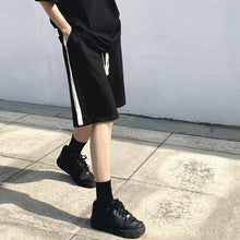 Load image into Gallery viewer, Summer Black Loose Casual Shorts
