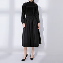 Load image into Gallery viewer, Irregular Detachable Black Vintage Dress
