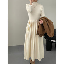 Load image into Gallery viewer, Autumn and Winter Inner Knitted A-line Dress
