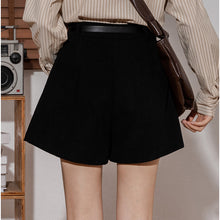 Load image into Gallery viewer, Vintage Corduroy Pleated High-waisted Wide-leg Shorts
