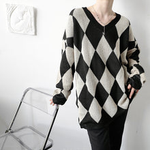 Load image into Gallery viewer, Loose V-Neck Diamond Pullover Sweater
