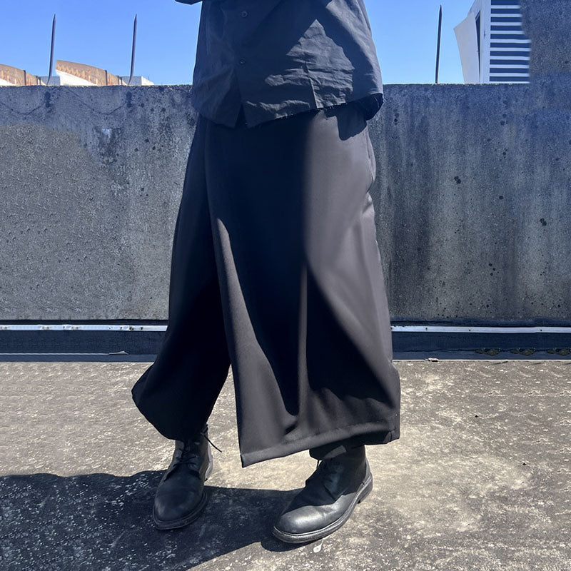 Dark Loose Pocket Hakama