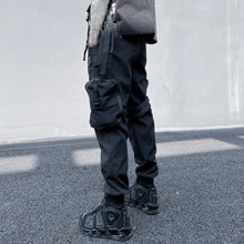 Load image into Gallery viewer, Techwear Large Pocket Cargo Pants
