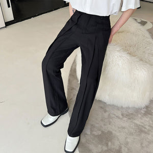 Irregularly Pressed Pleated Trousers