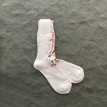 Load image into Gallery viewer, Splash Ink Thick Line Crew Socks
