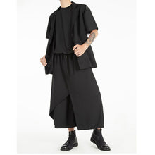 Load image into Gallery viewer, Loose Wide Leg Cropped Culottes
